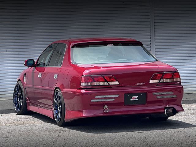 Rear exterior of JZX100 TOYOTA CRESTA.