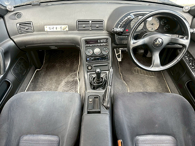 Manual shift conversion interior of HNR32 SKYLINE AUTECH VERSION.