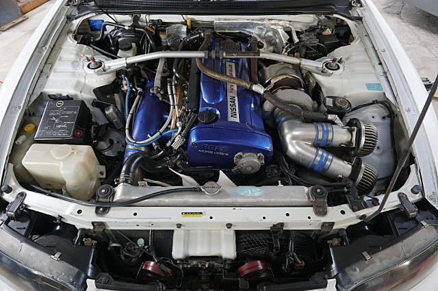 RB26 2.8L with T78 SINGLE TURBO.