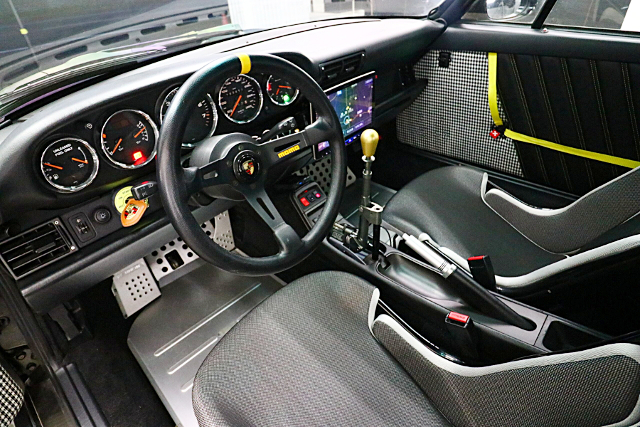 Dashboard of RWB WIDEBODY PORSCHE 993 CARRERA.