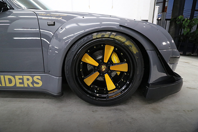 Front Rim of RWB WIDEBODY PORSCHE 993 CARRERA.