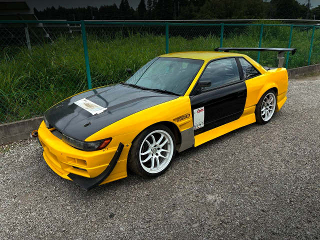 Front left-side exterior of S13 NISSAN SILVIA.