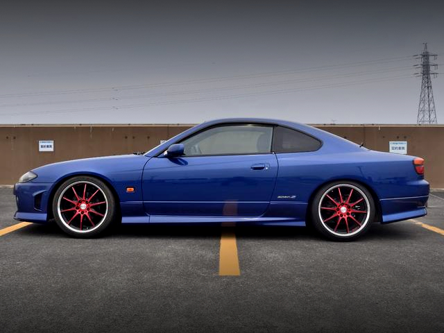Side exterior of S15 SILVIA.