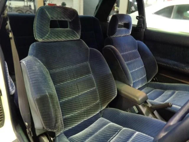 Interior setas of ST162 CORONA COUPE GT-R.
