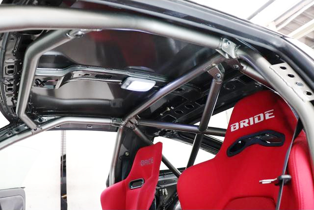 Roll cage of NISSAN 180SX TYPE-X.