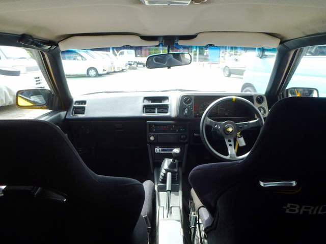 Interior of AE85 SPRINTER TRUENO SR.