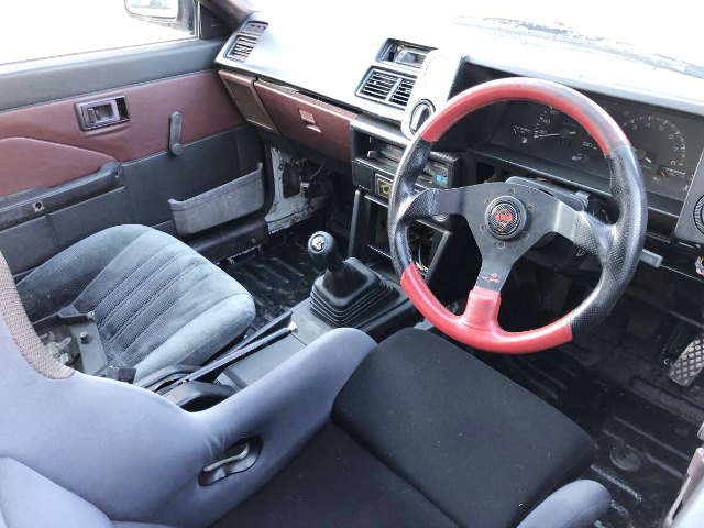 Interior of AE86 SPRINTER TRUENO GT APEX.