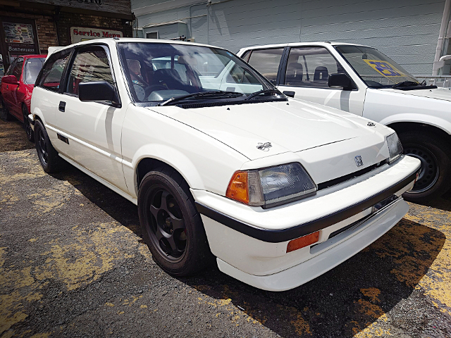 Front exterior of AH WONDER CIVIC 25R.