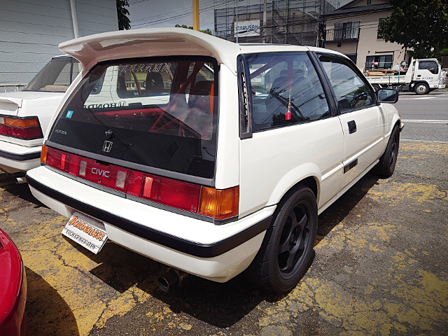 Rear exterior of AH WONDER CIVIC 25R.