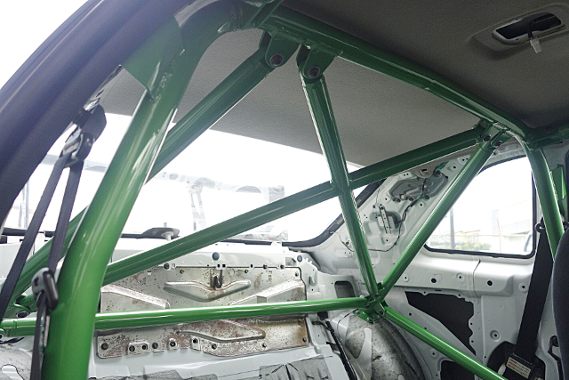 Roll cage.