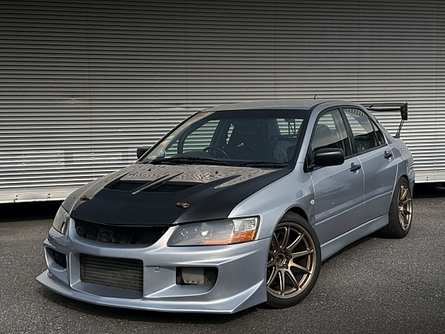 Front exterior of LANCER EVOLUTION 8 RS MR.