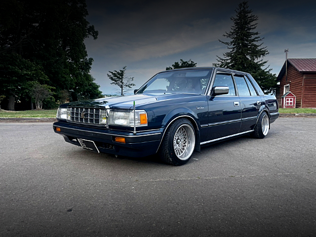Front exterior of GS120 TOYOTA CROWN.