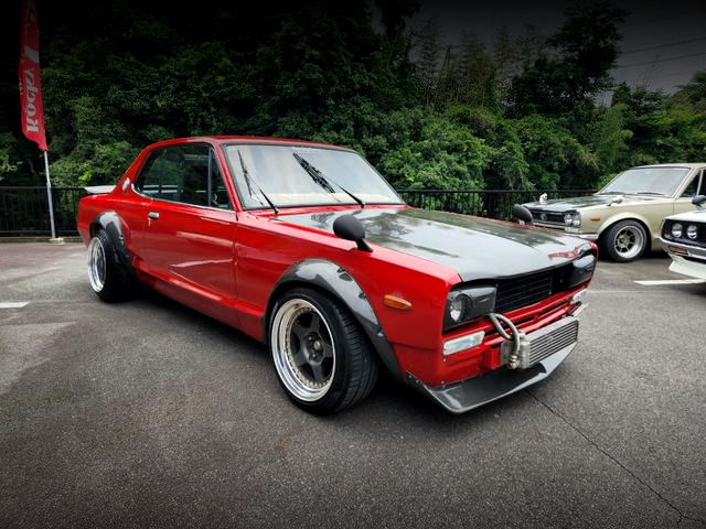 Front exterior of C10 HAKOSUKA 2-DOOR.
