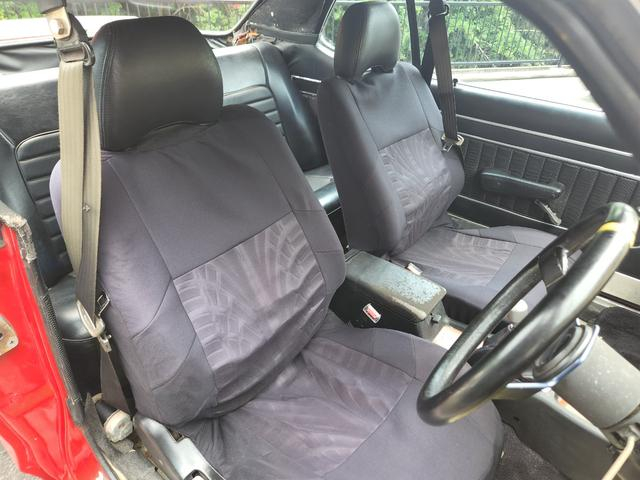 Seats of C10 HAKOSUKA 2-DOOR.