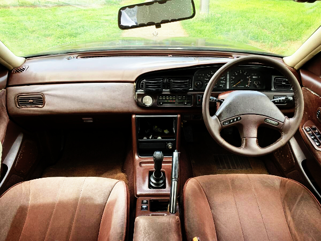 Dashboard of HC33 NISSAN LAUREL.