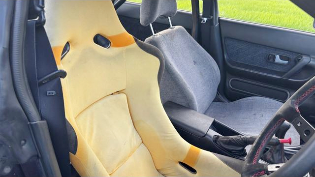 Seats of HCR32 SKYLINE 4-DOOR GTS-t TYPE-M.