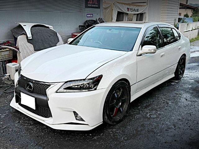 Front exterior of 4th Gen LEXUS GS Faced JZS161 ARISTO.