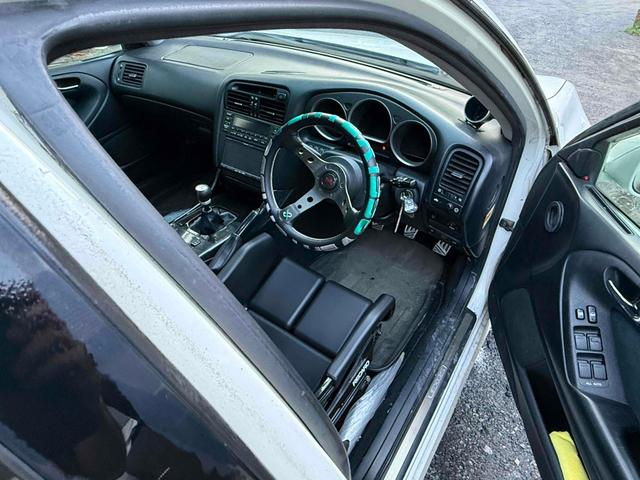 Driver side interior of 4th Gen LEXUS GS Faced JZS161 ARISTO.
