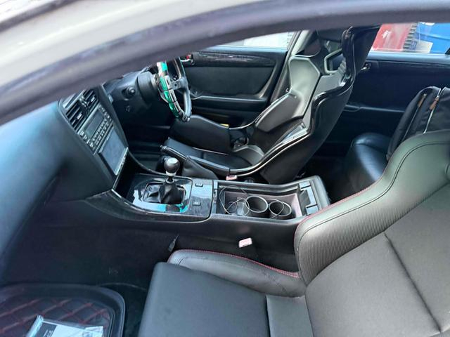 Passenger side interior of 4th Gen LEXUS GS Faced JZS161 ARISTO.