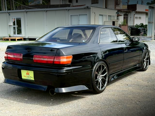 Rear exterior of 8th Gen TOYOTA MARK 2.