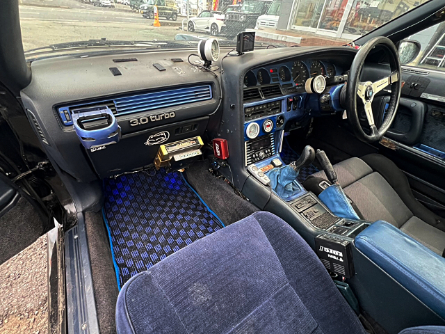 Dashboard of MA70 SUPRA 3.0GT TURBO LIMITED.