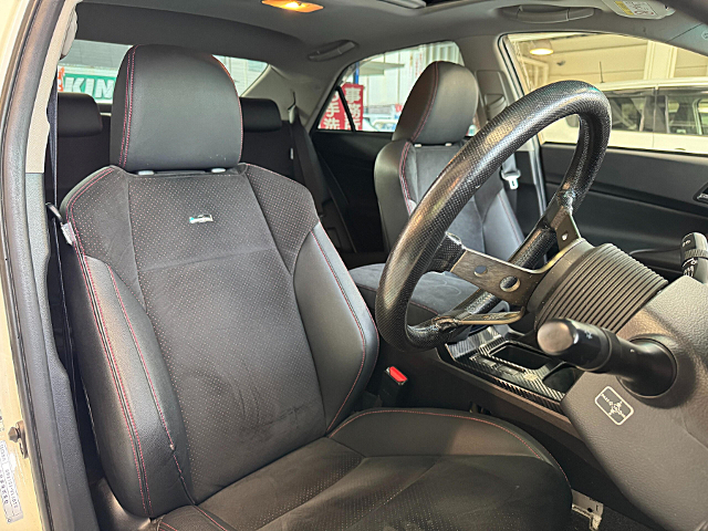 Seats of WIDEBODY GRX130 MARK X 350S Gs.