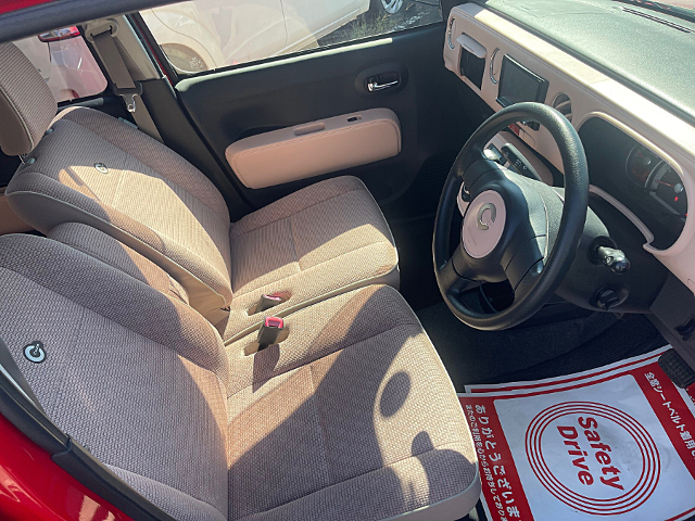 Interior of L675S DAIHATSU MIRA COCOA.
