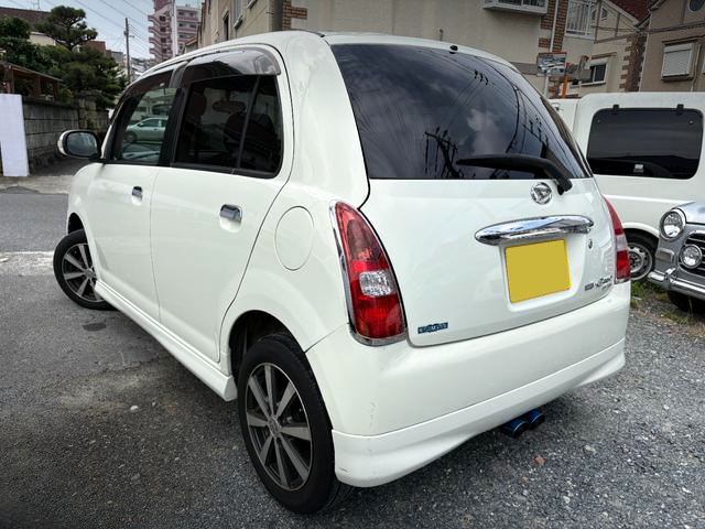 Rear exterior of 2nd Gen L650S DAIHATSU MIRA GINO.