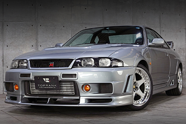 Front exterior of BCNR33 NISMO 400R.