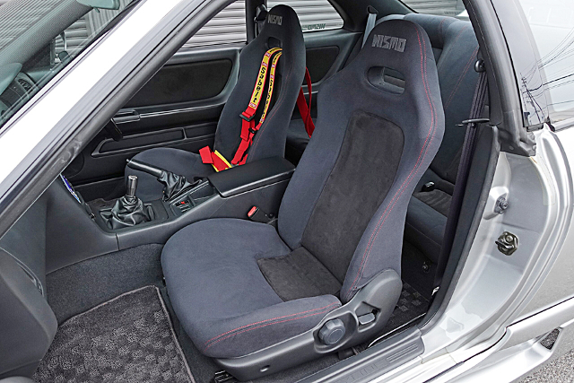 Seats of BCNR33 NISMO 400R.