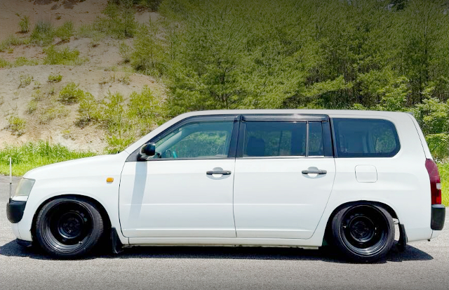 Side exterior of Static NCP51V TOYOTA PROBOX.