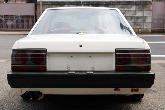 Rear exterior of R30 SKYLINE 4-DOOR.