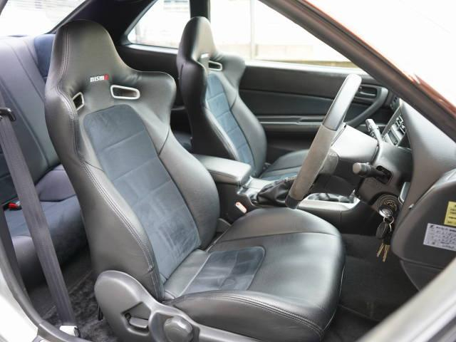 Seats of R34 SKYLINE GT-R.