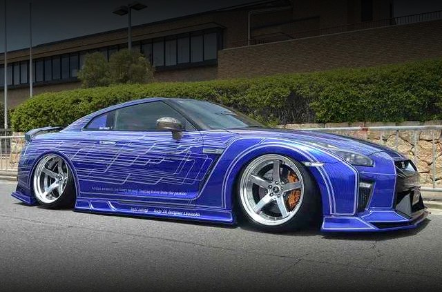 Front exterior of KUHL RACING DEMO CAR R35 NISSAN GT-R PREMIUM EDITION.