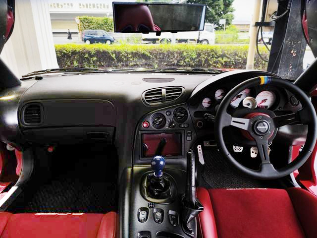 interior of FD3S RX-7.