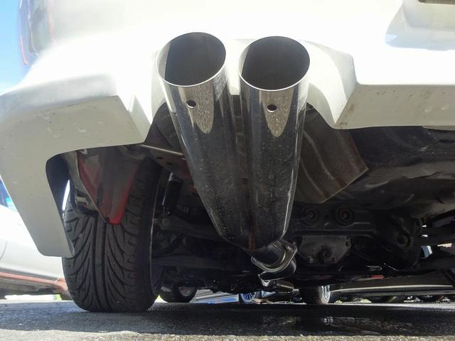 Exhaust muffler.