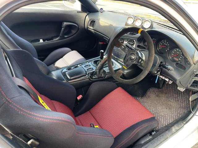 Interior of FD3S MAZDA RX-7 TYPE-R 2.