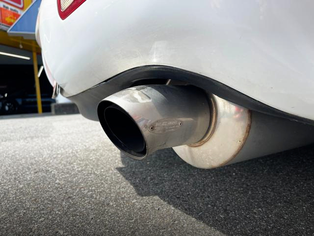 RE-AMEMIYA exhaust muffler.