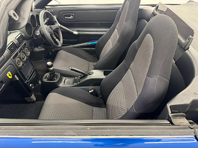 Seats of ZZW30 TOYOTA MR-S S-EDITION.