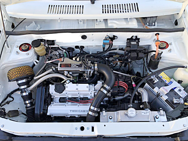 F5A TWINCAM TURBO ENGINE.