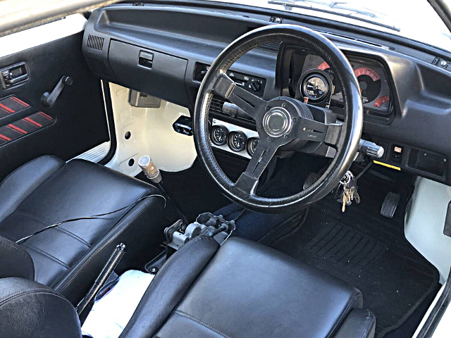 Interior of 1st Gen SS40V SUZUKI ALTO.