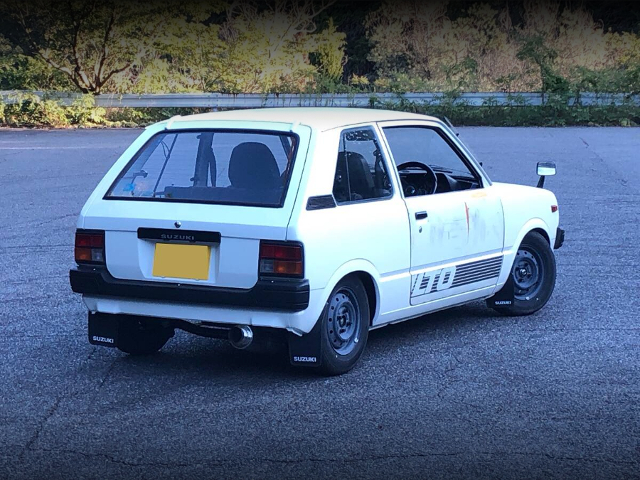 Rear exterior of 1st Gen SS40V SUZUKI ALTO.