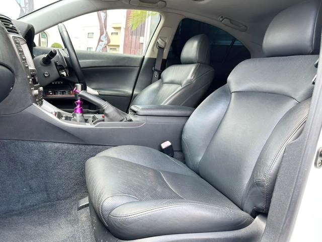 Interior seats of GSE21 LEXUS IS350 VERSION L.
