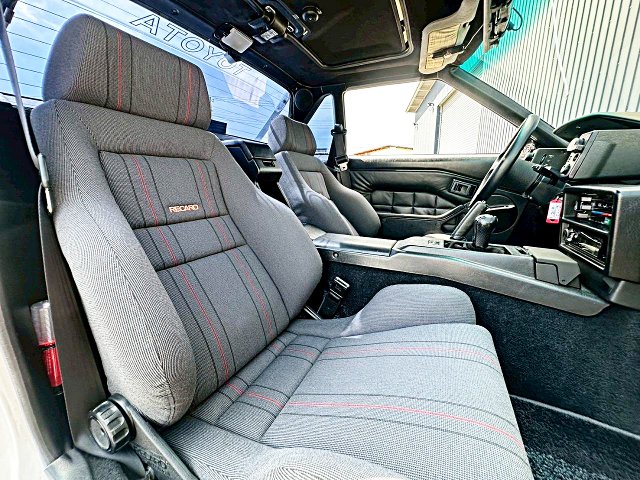 Two-seats of AW11 MR2 of LEFT-HAND DRIVE.