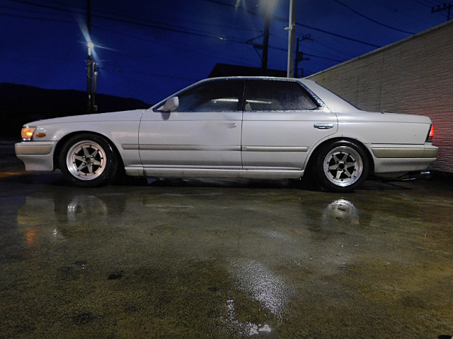 Left side exterior of C33 NISSAN LAUREL.