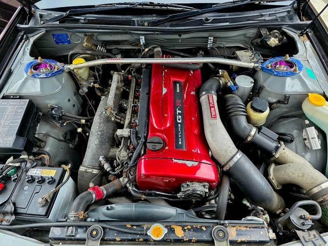 RB26DETT 2600cc TWIN TURBO ENGINE.