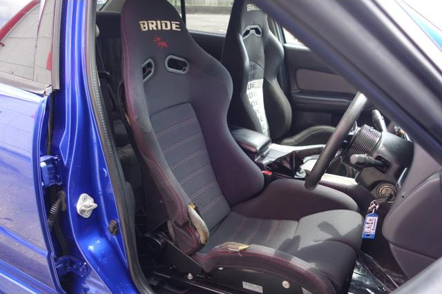Seats of ER34 SKYLINE 4-DOOR 25GT-X TURBO.