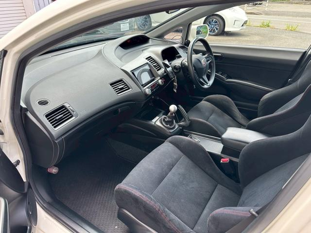 Interior of FD2 CIVIC TYPE-R.