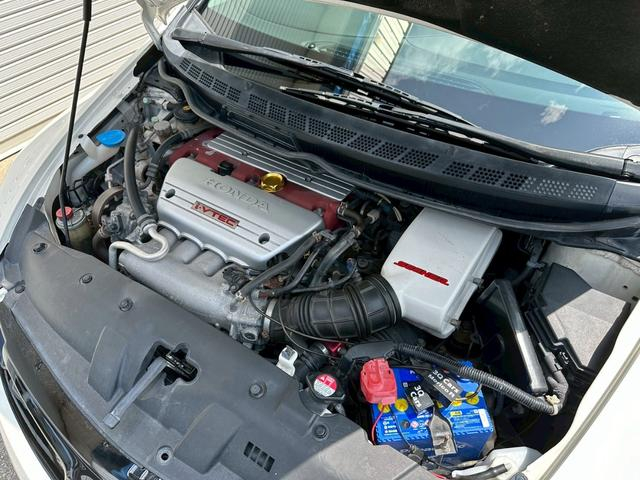K20A i-VTEC engine.