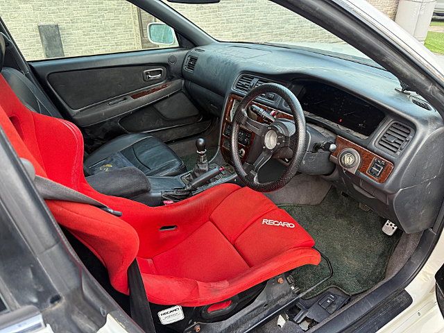 Interior of KAZAMA AUTO WIDEBODY GX100 TOYOTA CHASER.